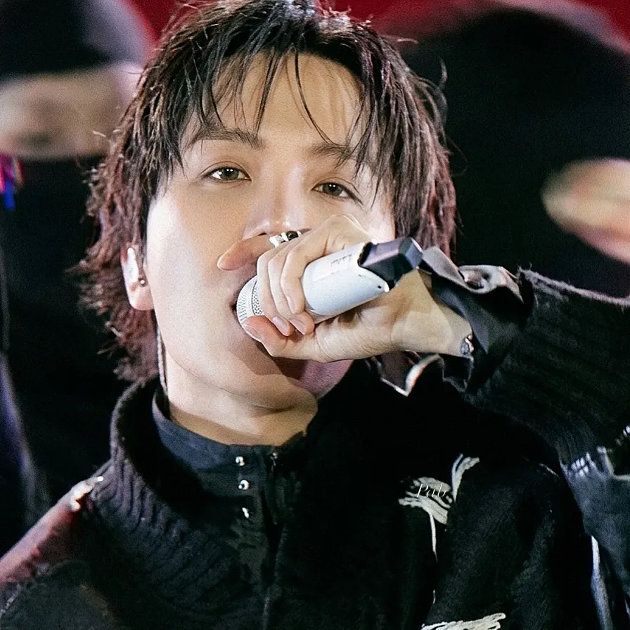 J-hope (防彈少年團)的最新照片