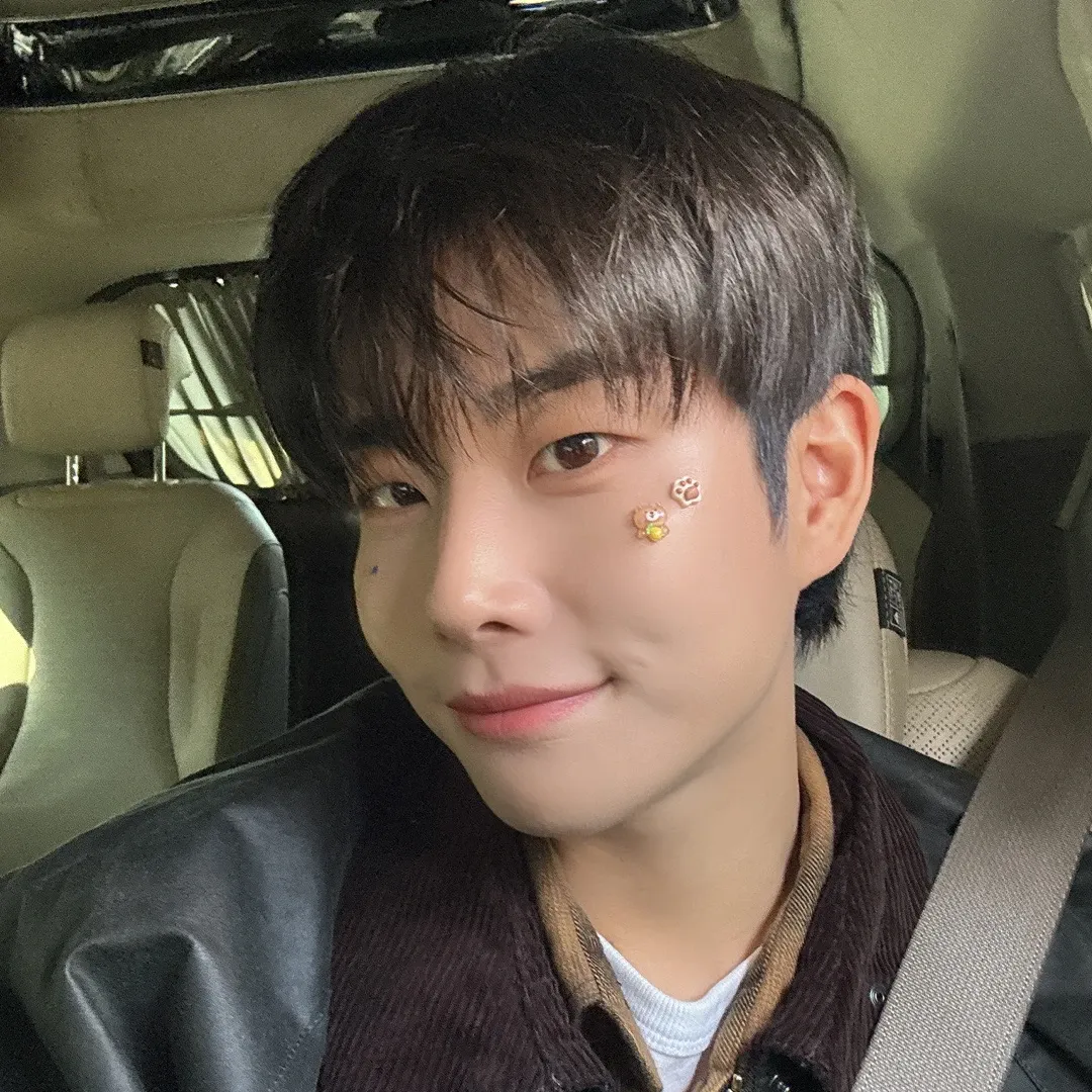 Behind-the-scenes cut of MJ (ASTRO)