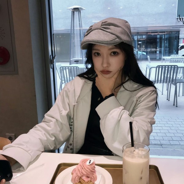 Shining profile picture of Cheng Xiao on today's Choeaedol