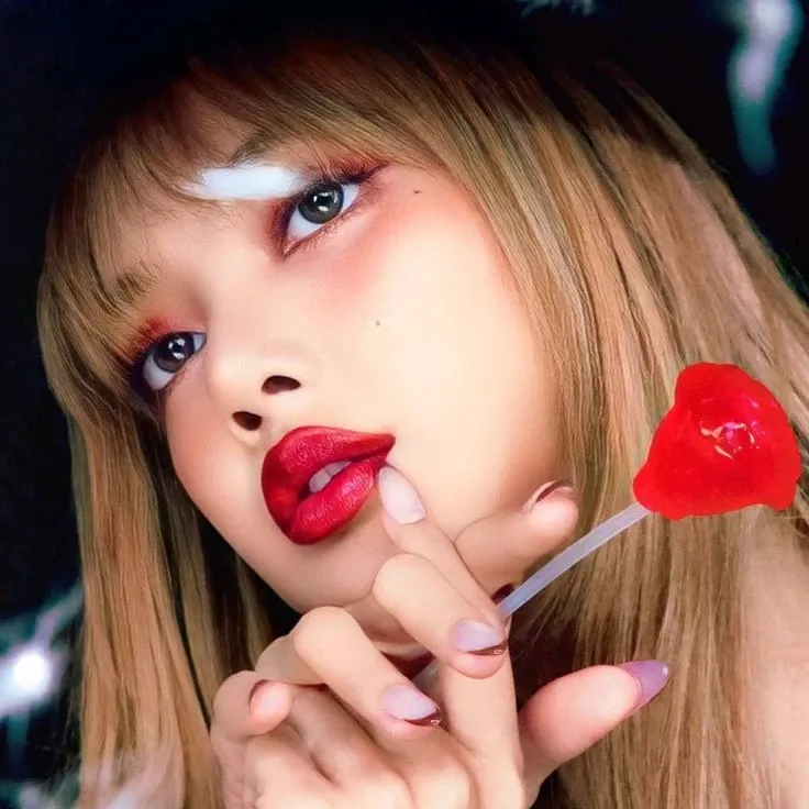 リサ (BLACKPINK)の舞台裏ショット