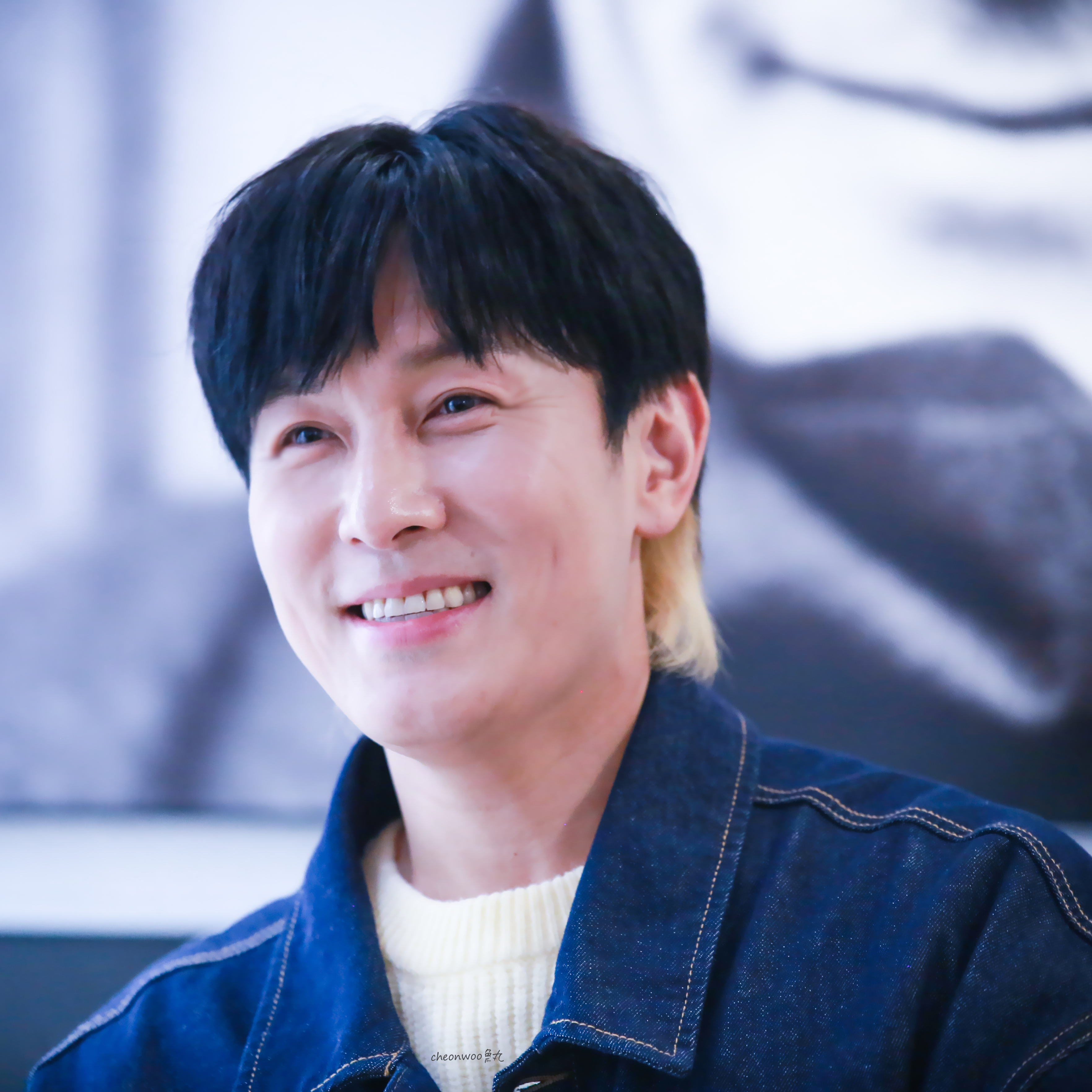 Latest photo of Kim Dongwan (SHINHWA)