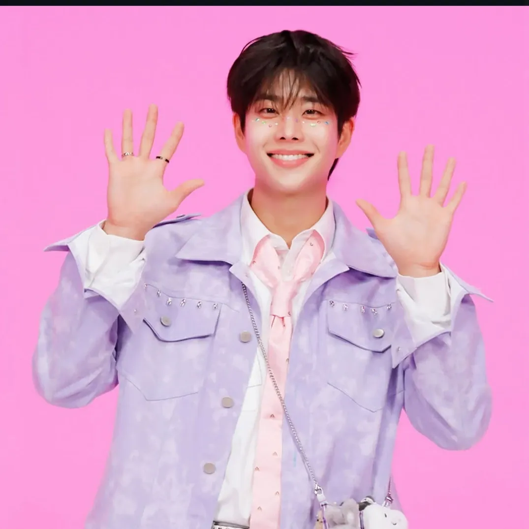 Latest photo of MJ (ASTRO)