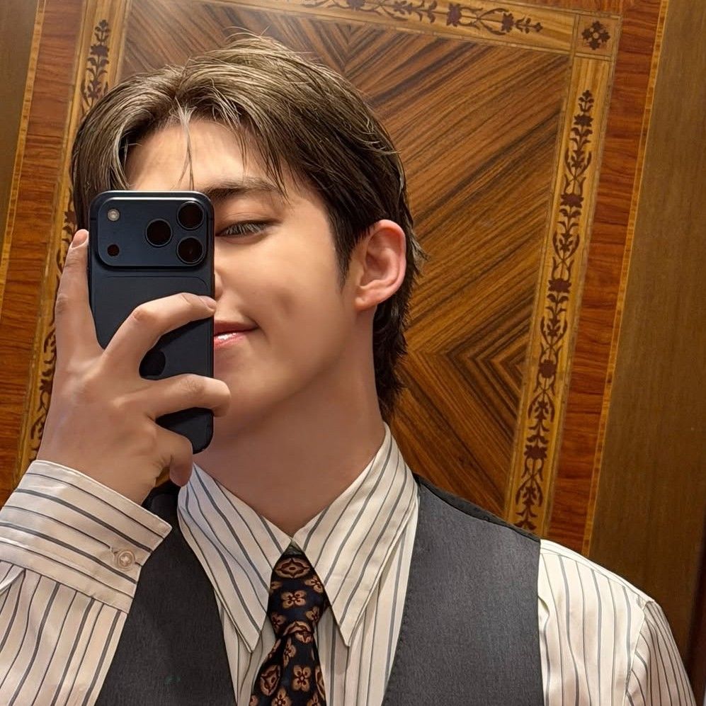 Foto terbaru S.Coups (SEVENTEEN)