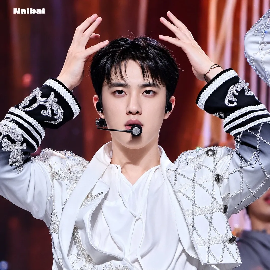 디오 (EXO) 최근 활동샷