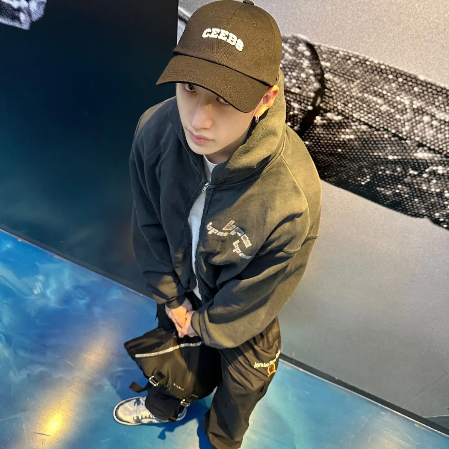 Behind-the-scenes cut of Stray Kids