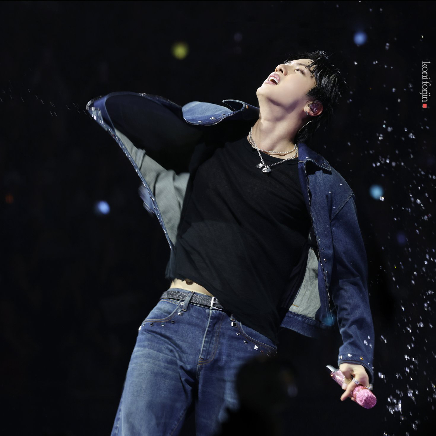 진 (방탄소년단)의 최신 사진