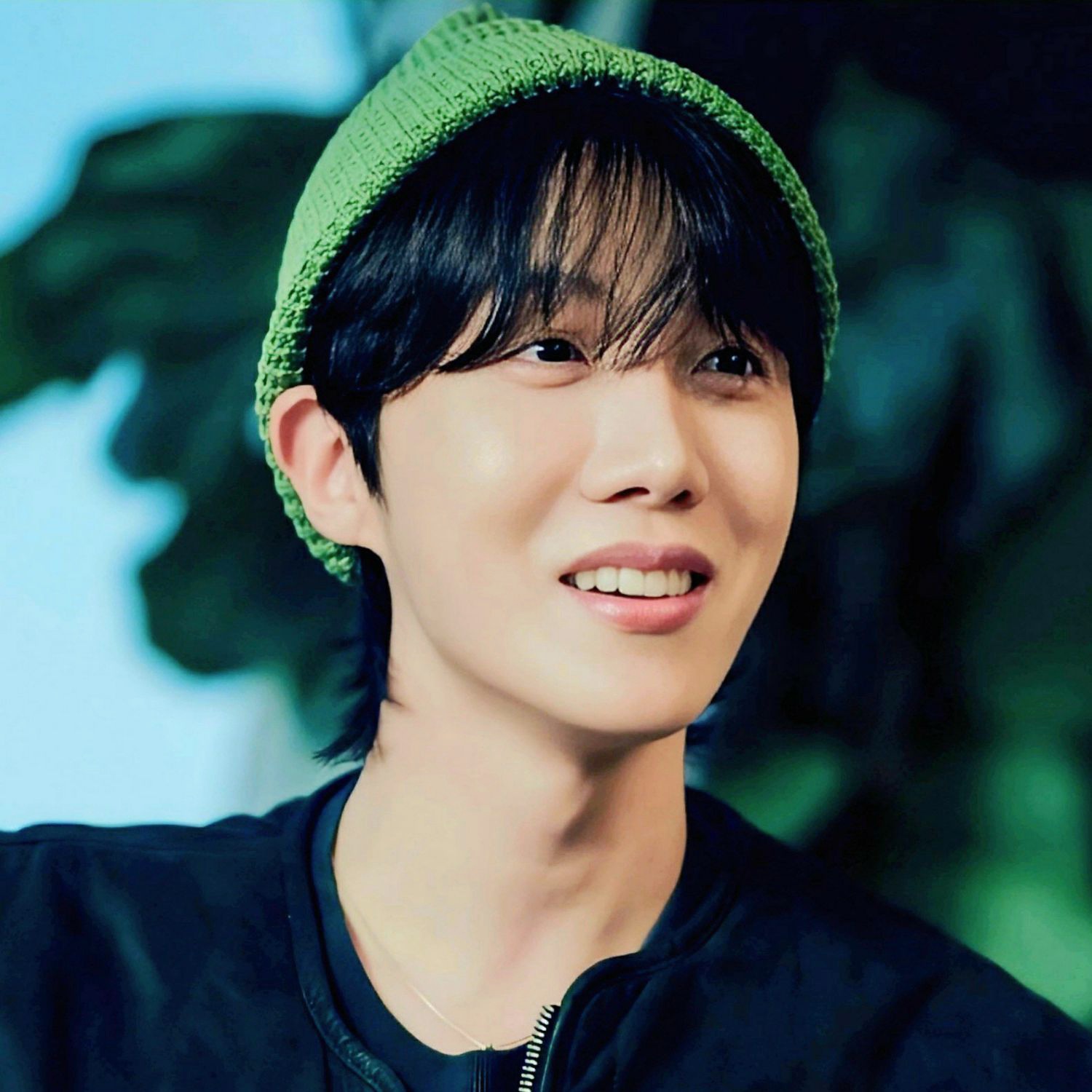 Momen yang diabadikan oleh penggemar j-hope (BTS)