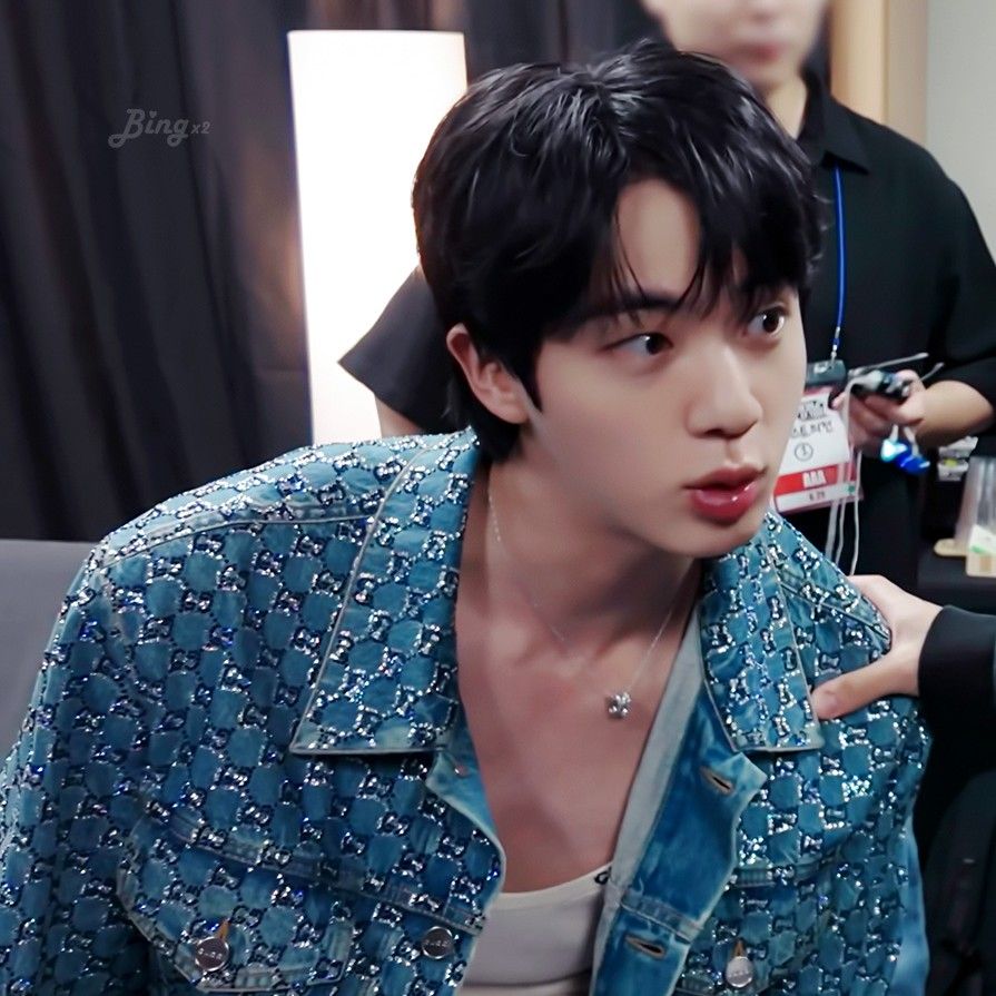 Potret di balik layar Jin (BTS)