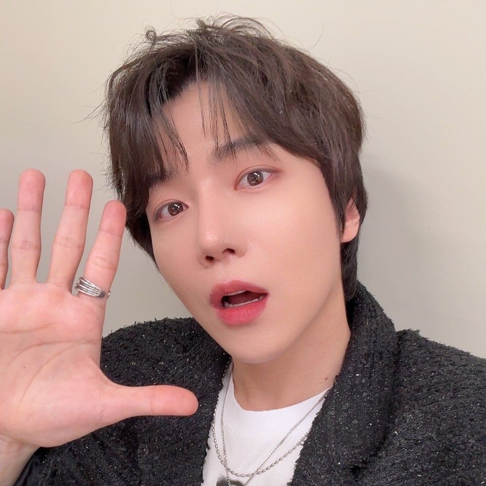 진호 (펜타곤)의 최신 사진