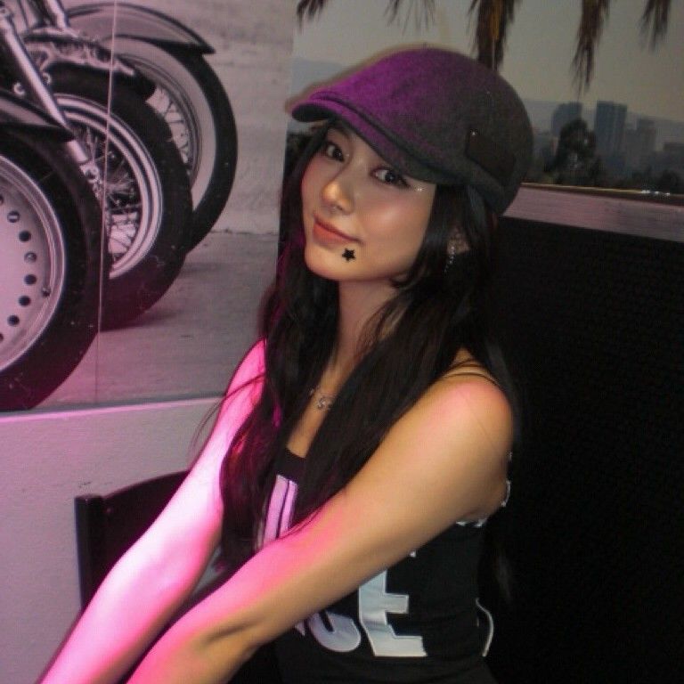 Potret di balik layar Tzuyu (TWICE)