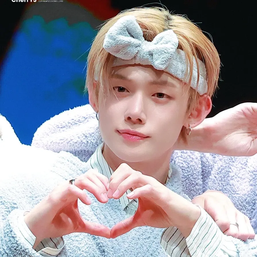 Foto aktivitas terbaru Yeonjun (TOMORROW X TOGETHER)