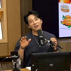 Latest photo of Hwang Chiyeol
