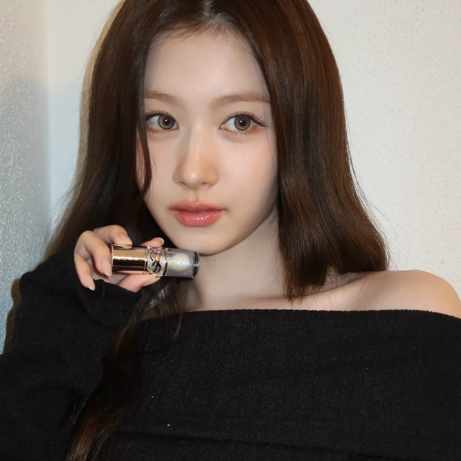 Foto terbaru Sana (TWICE)