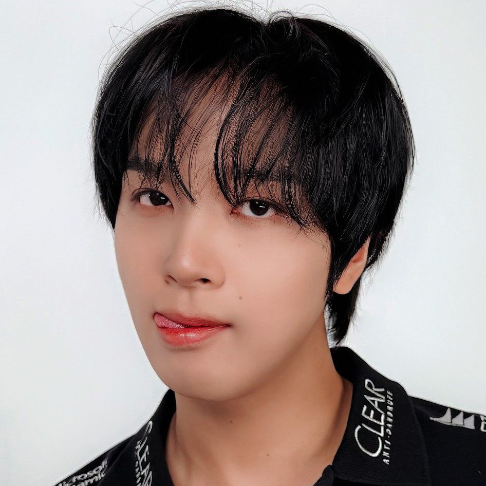 Behind-the-scenes cut of Haechan (NCT 127, NCT DREAM)