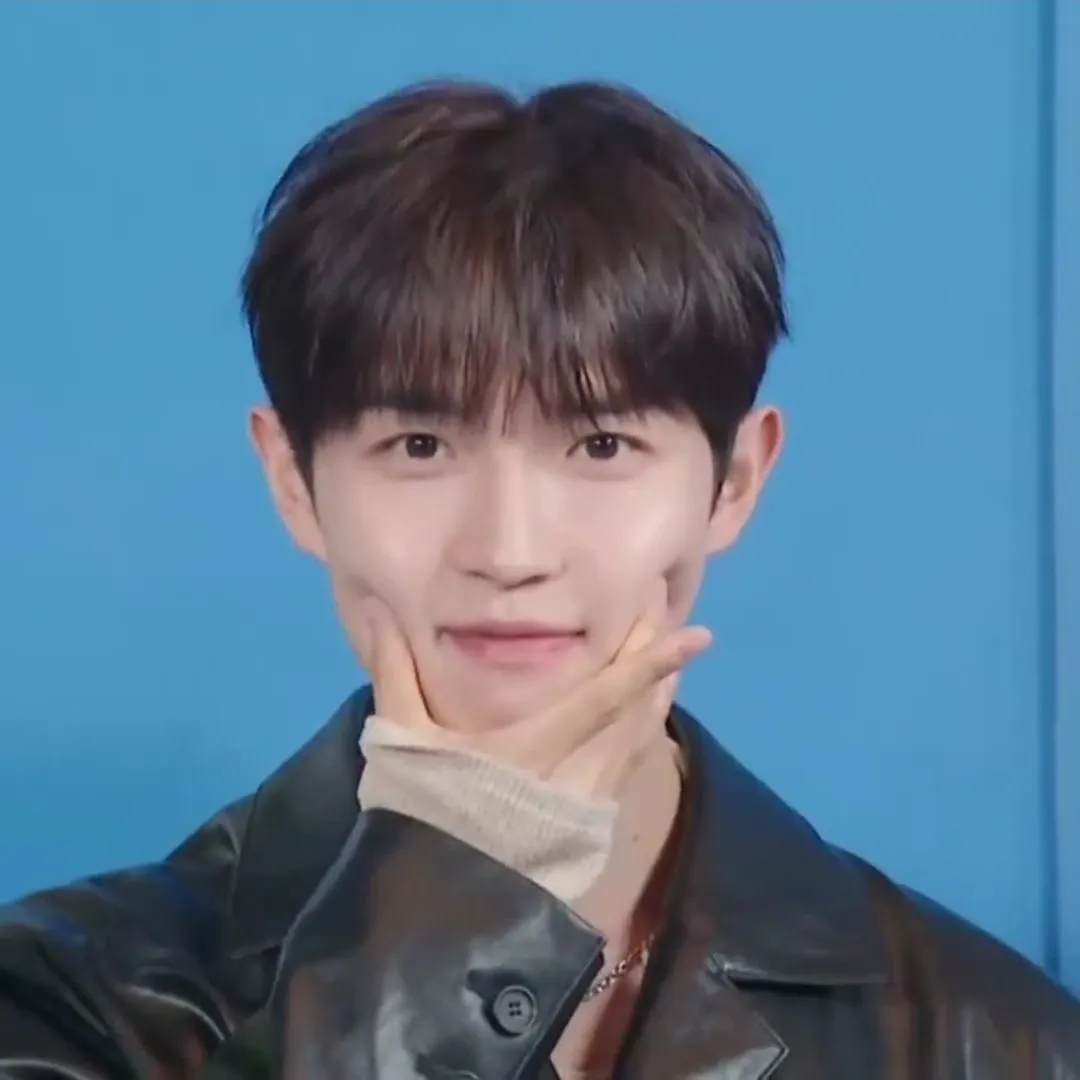 Momen yang diabadikan oleh penggemar Kim Jaehwan