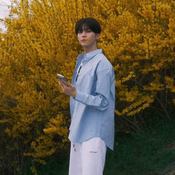 成韩彬 (ZEROBASEONE)粉丝拍下的瞬间