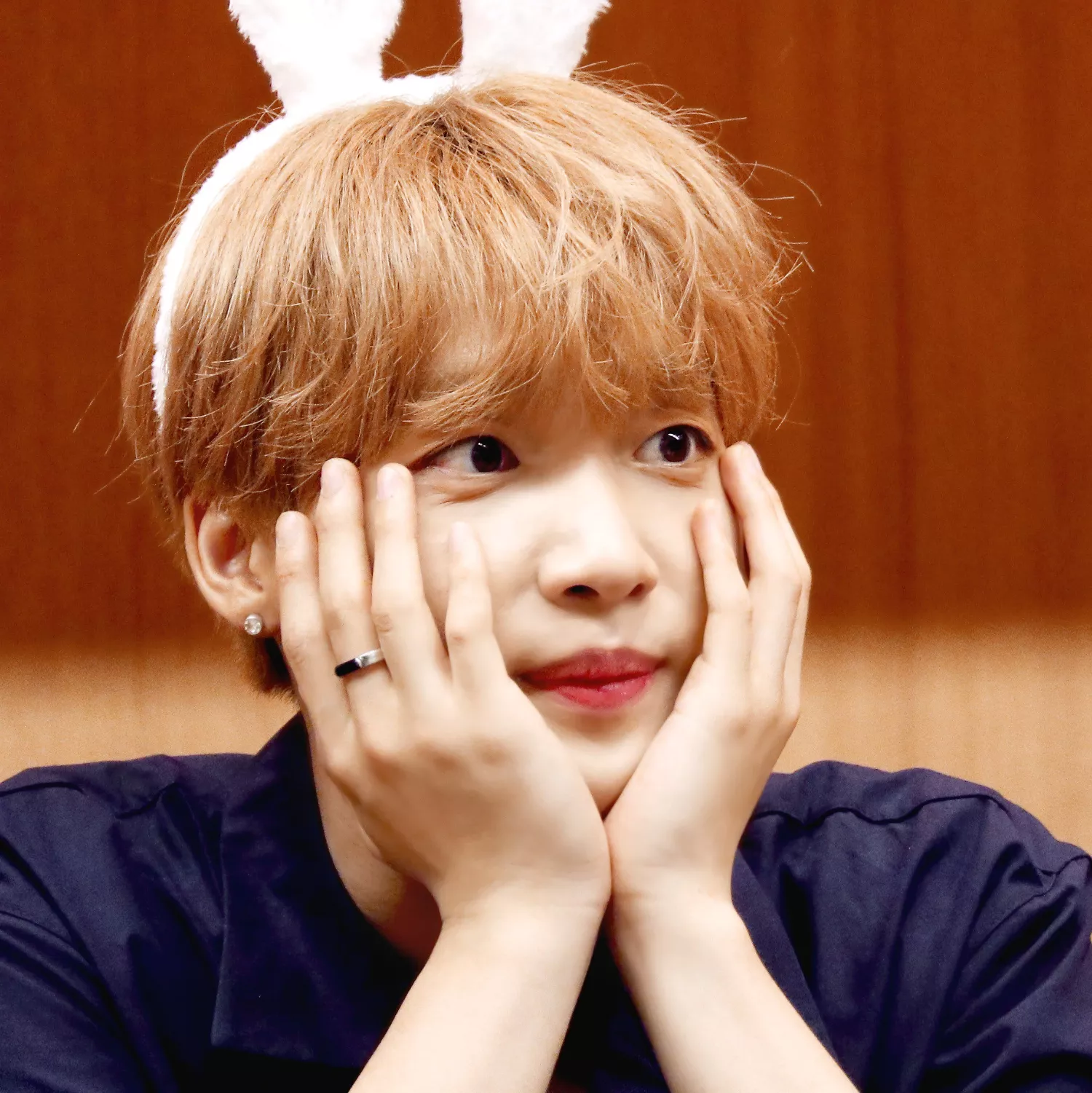 A moment captured by Jeong Sewoon's fan