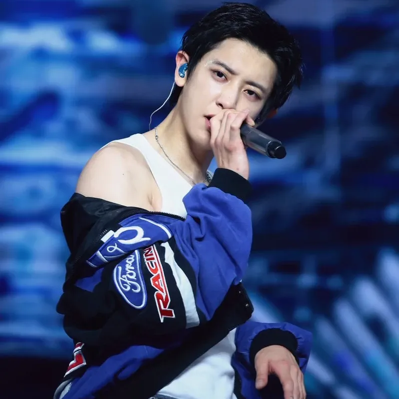 Latest photo of Chanyeol (EXO)