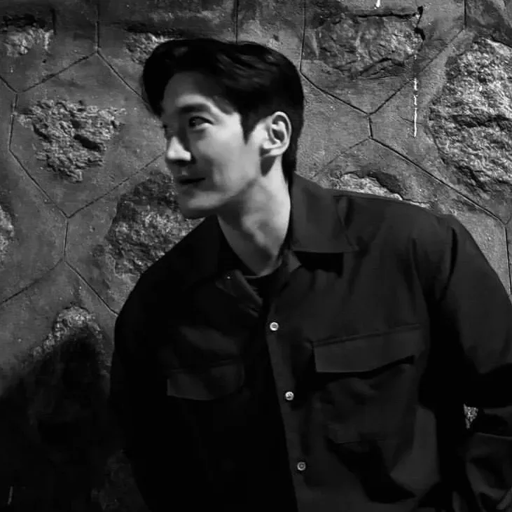 Latest photo of Siwon (Super Junior)