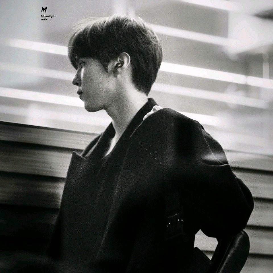 김우석의 비하인드 컷