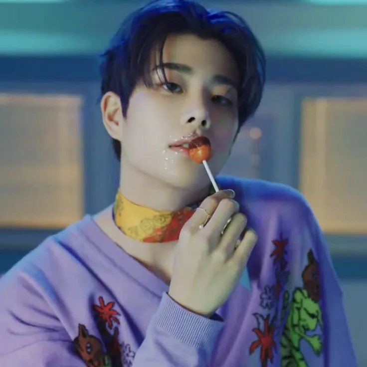 Behind-the-scenes cut of MJ (ASTRO)