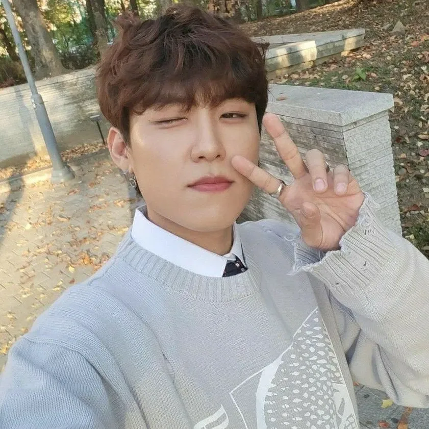 Latest photo of Park Woojin (AB6IX)