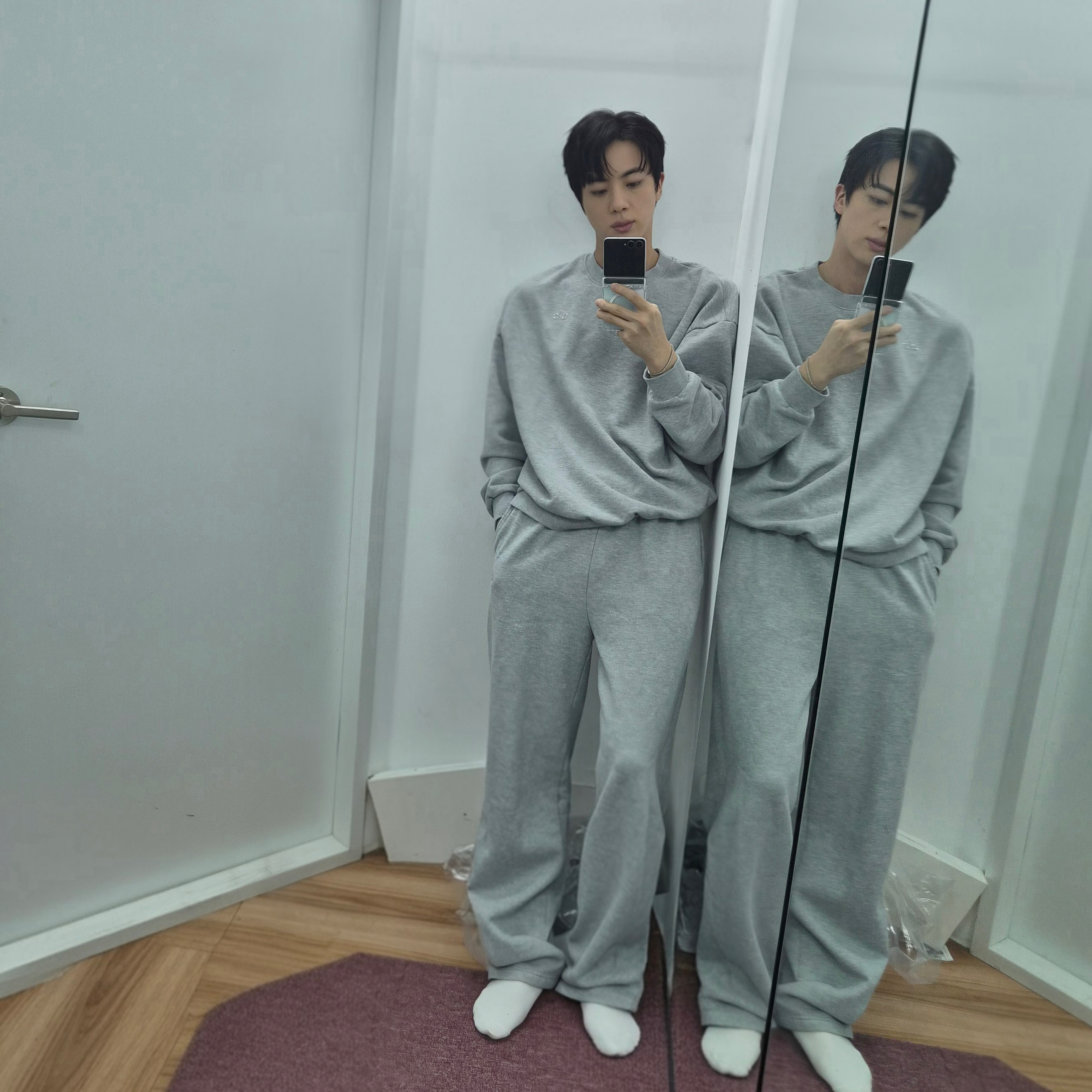 Behind-the-scenes cut of Jin (BTS)