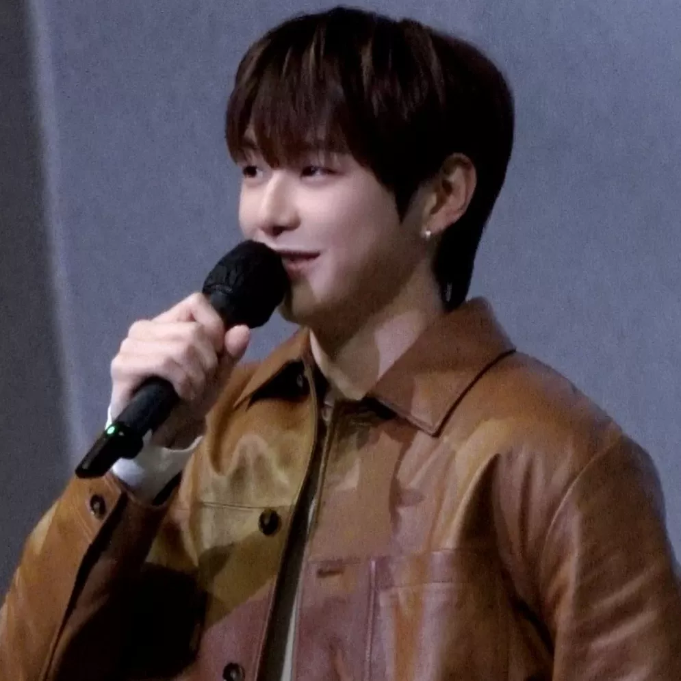 Latest photo of Kang Daniel