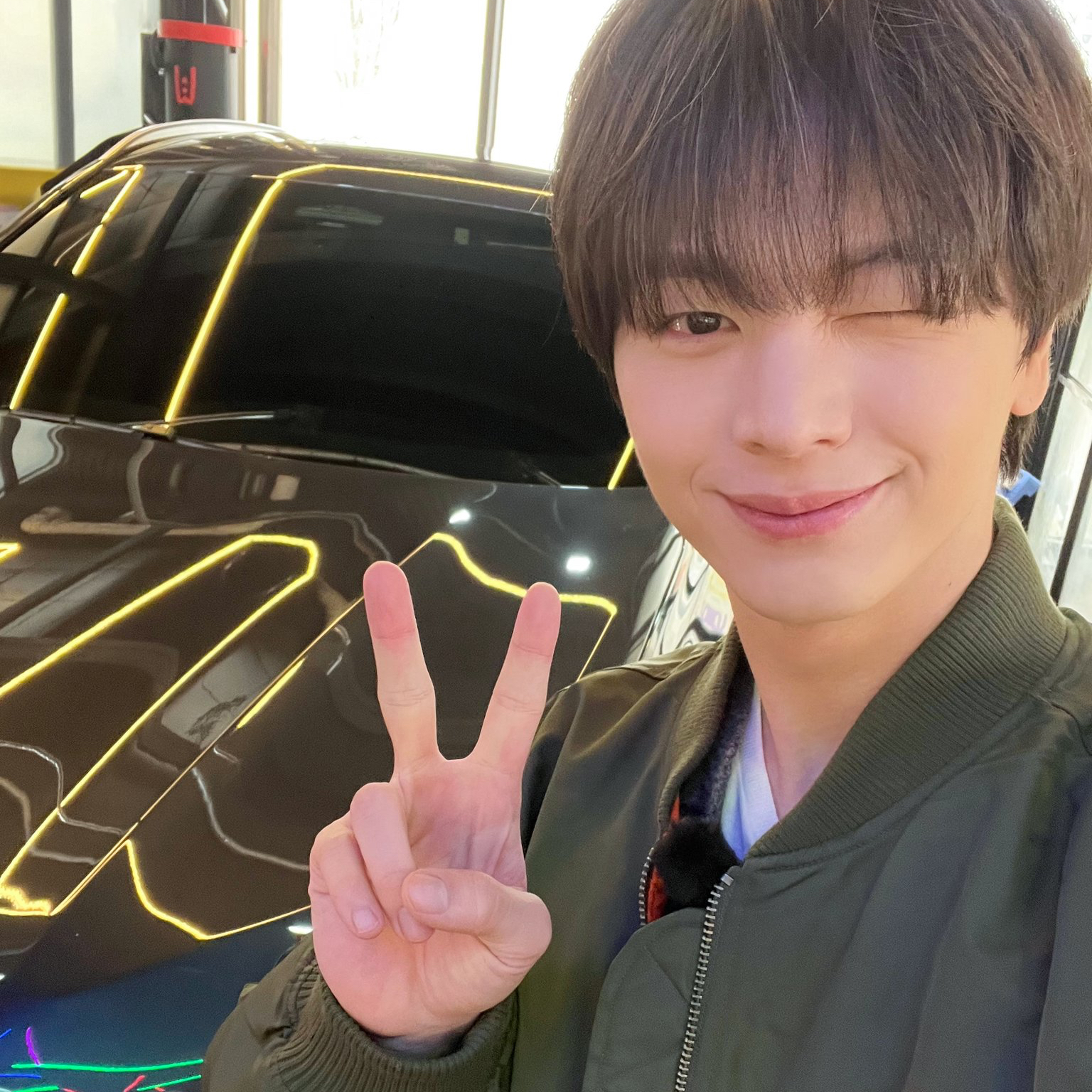 Latest photo of Yook Sungjae (BTOB)