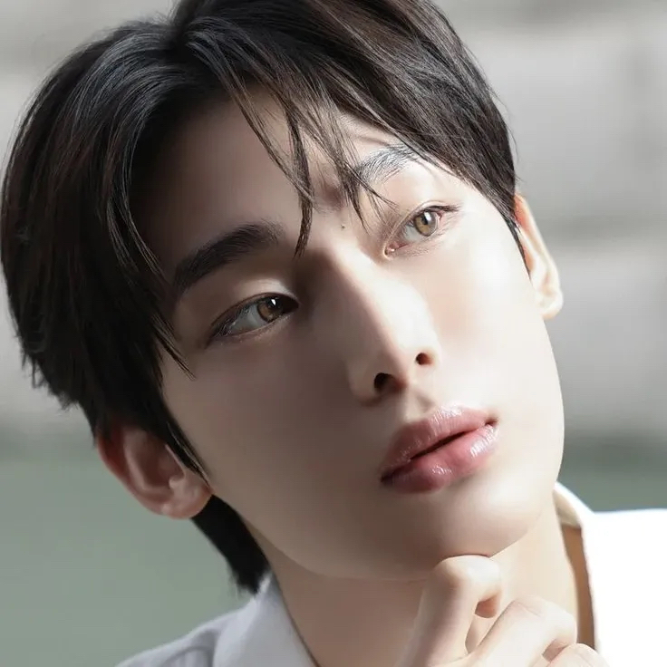 선우 (ENHYPEN)의 비하인드 컷