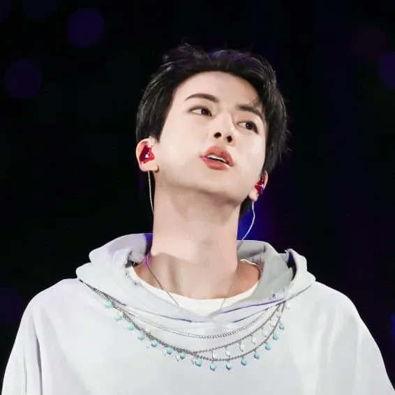 Foto terbaru Jin (BTS)