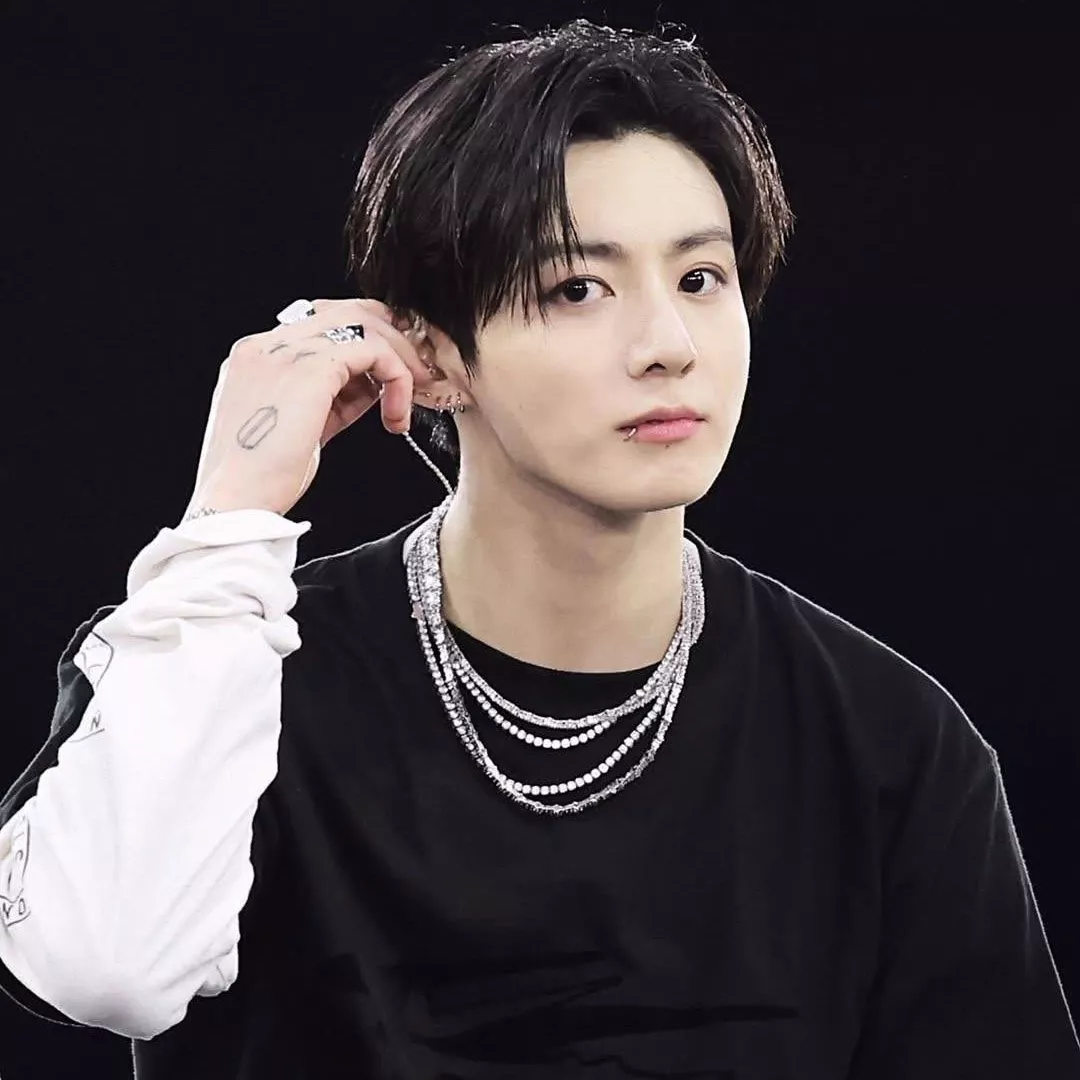 A moment captured by Jungkook (BTS)'s fan