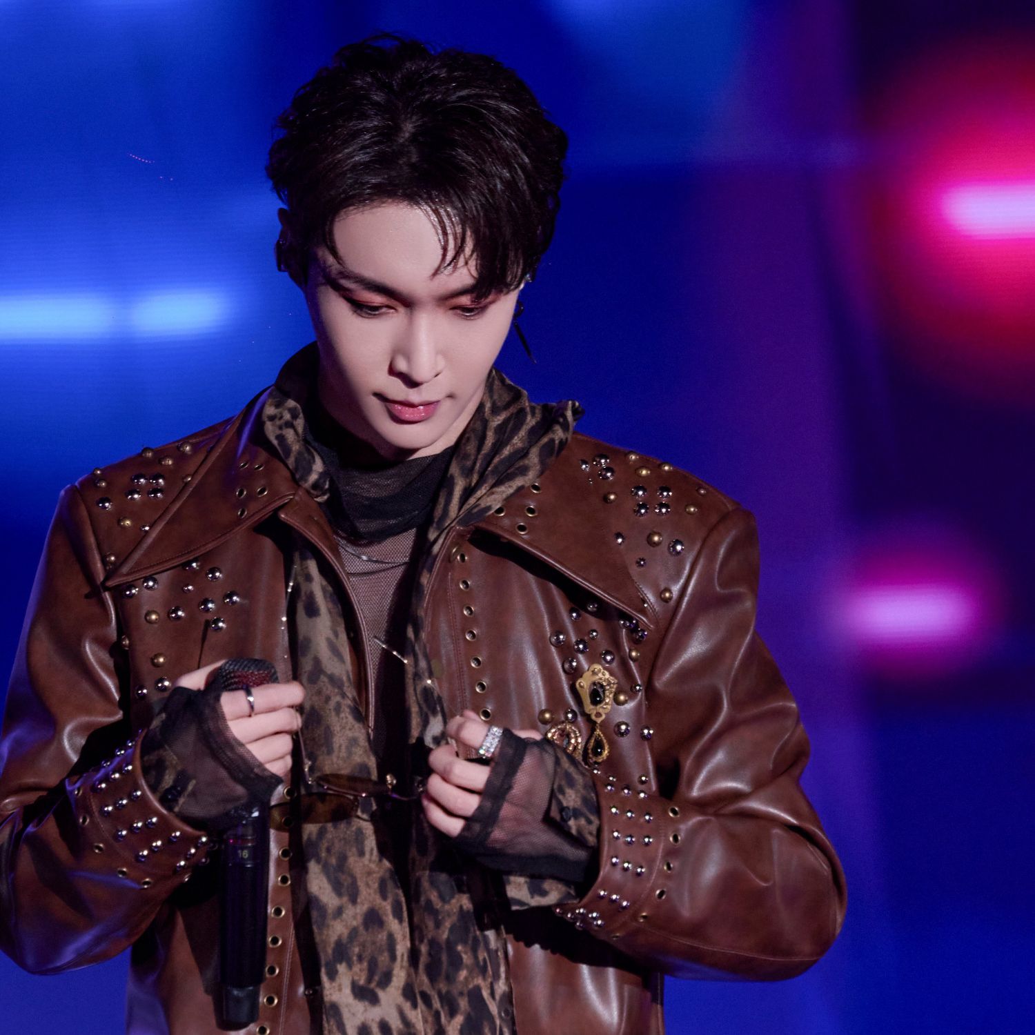 A moment captured by Lay (EXO)'s fan