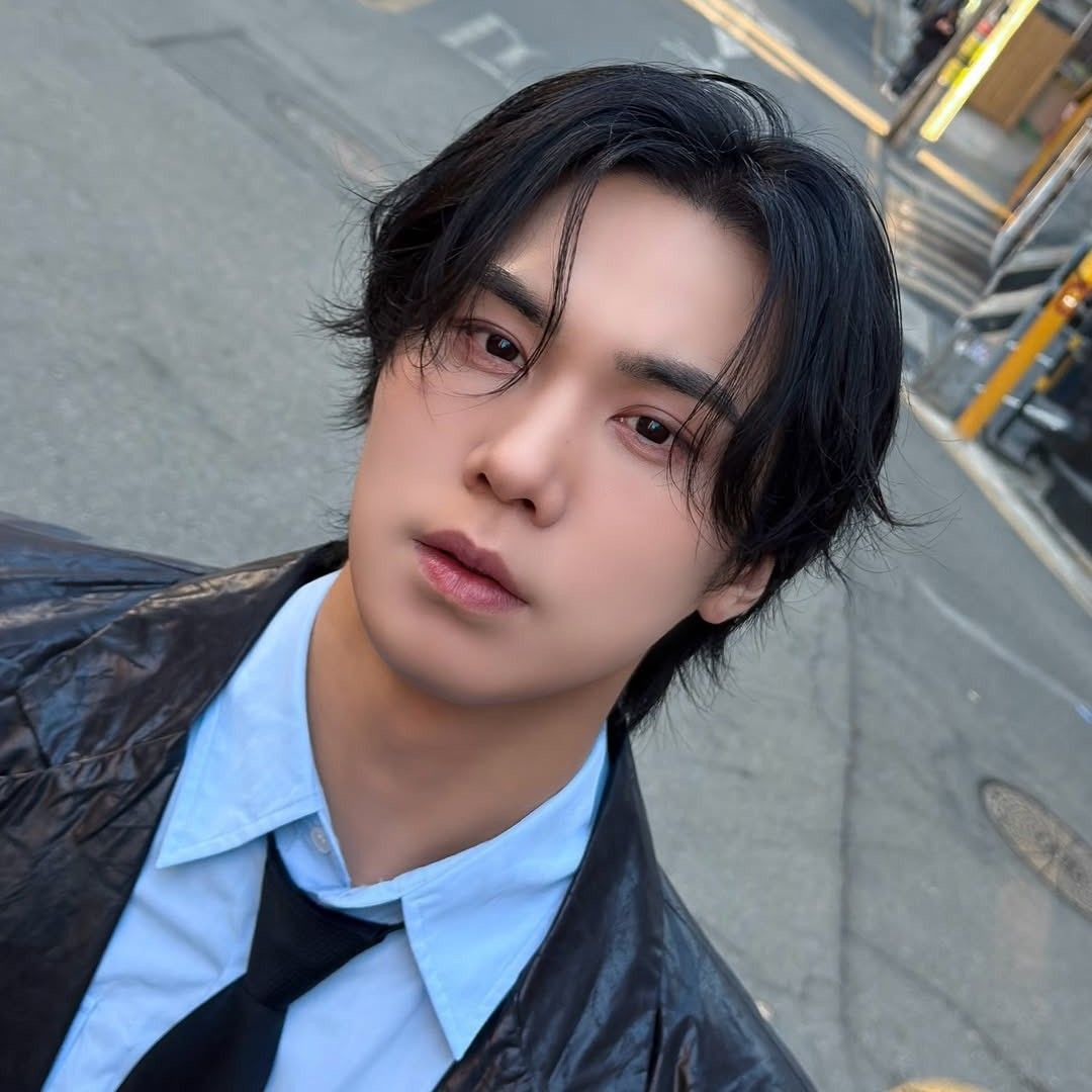 A moment captured by Rocky's fan