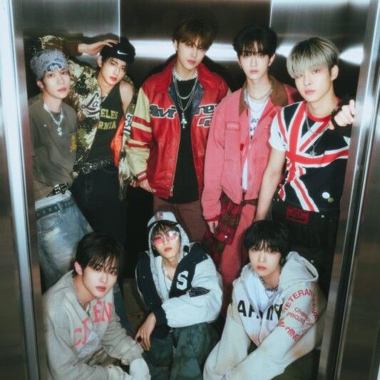 Latest photo of YOUNITE