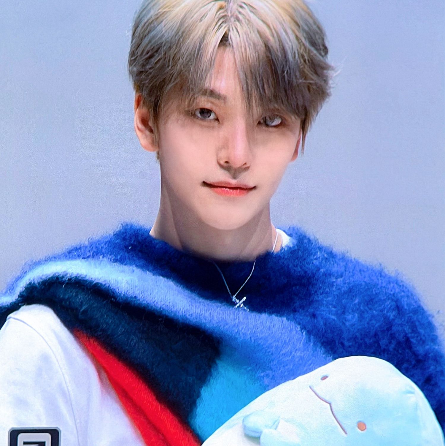 A moment captured by He Xinlong (ALPHA DRIVE ONE)'s fan