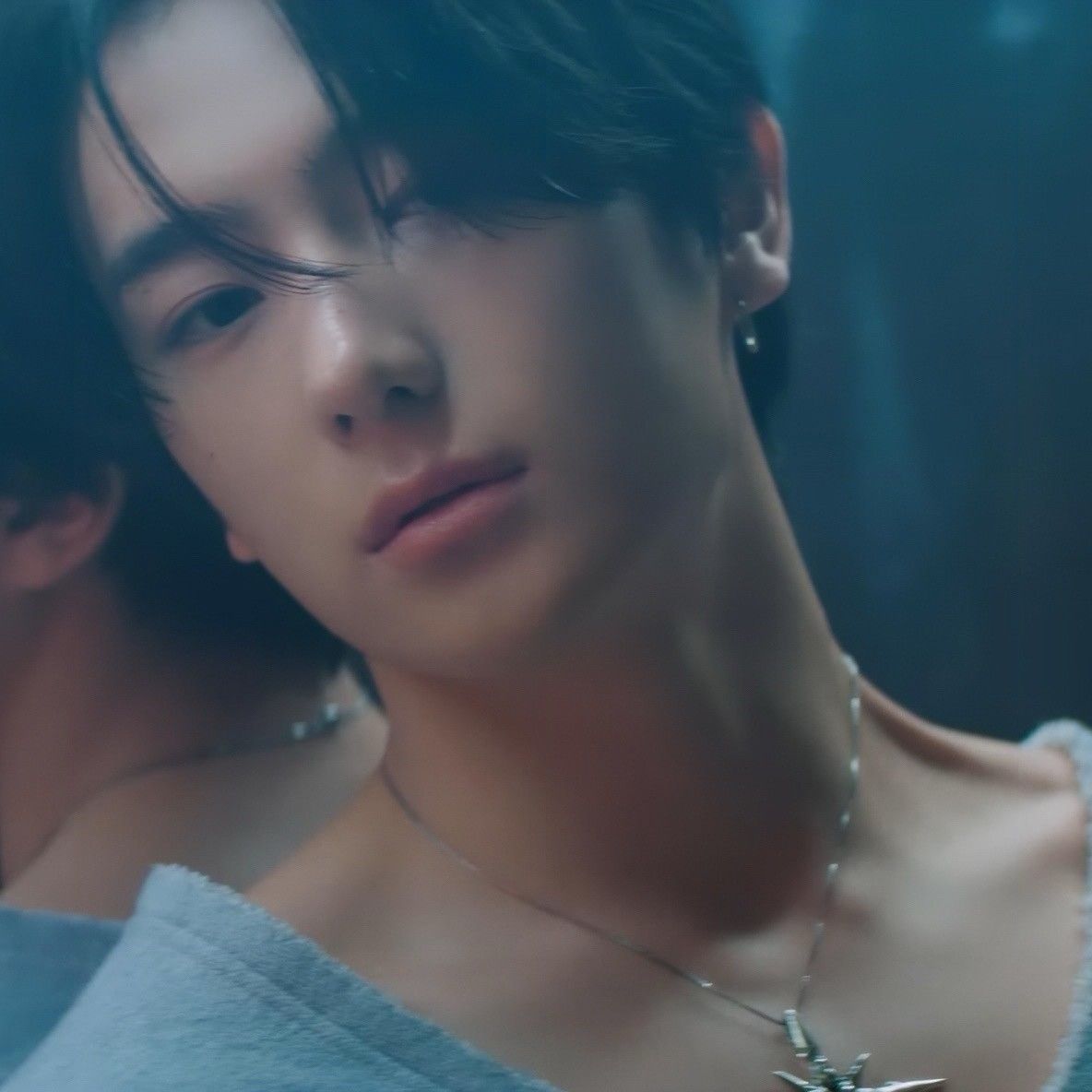 Latest photo of Hyunjae (THE BOYZ)