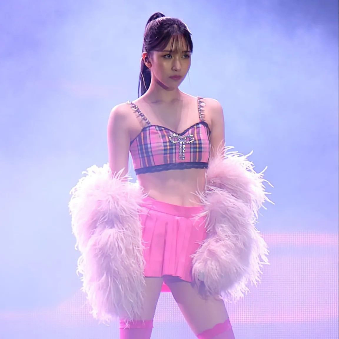 미나 (TWICE)의 최신 사진