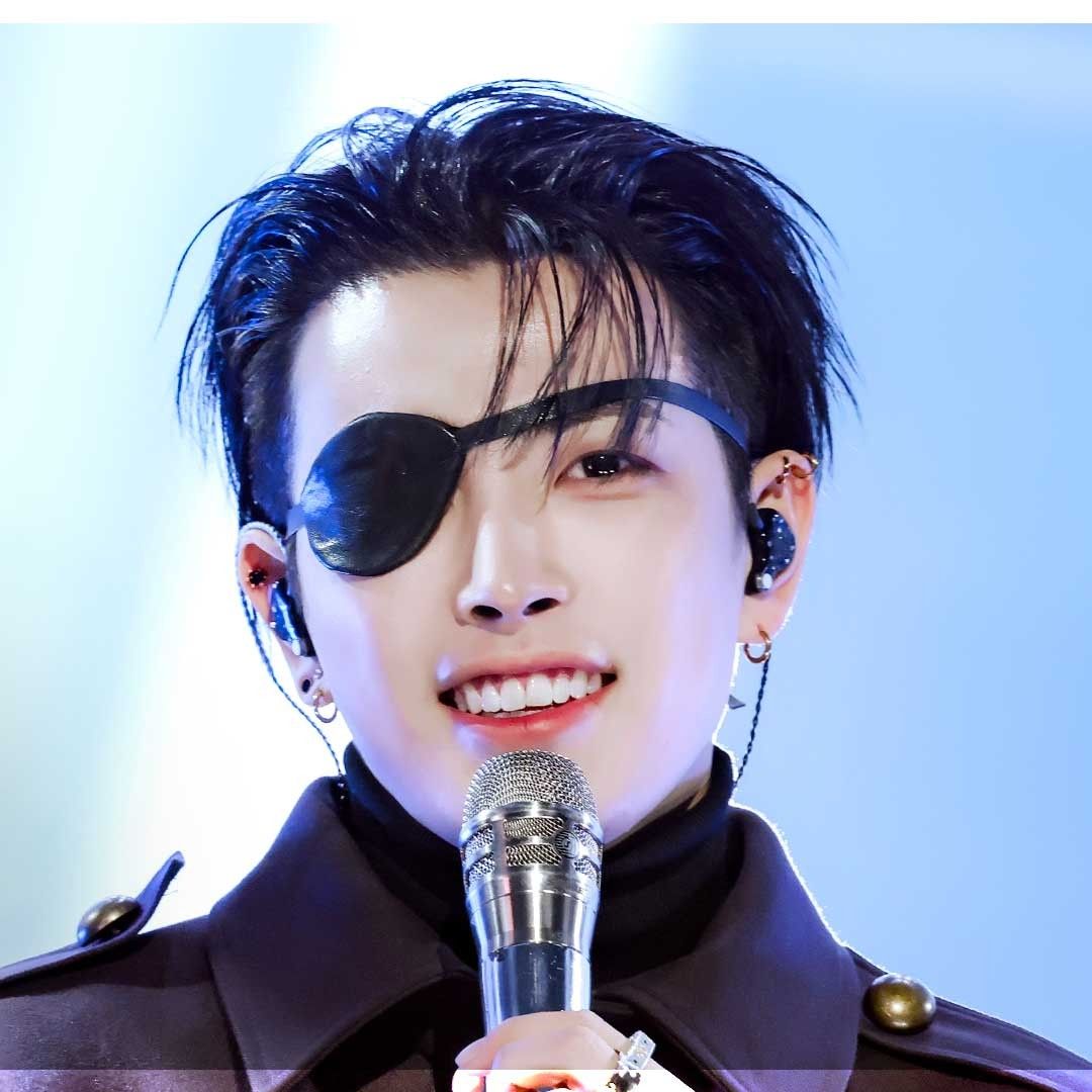 Behind-the-scenes cut of Hongjoong (ATEEZ)