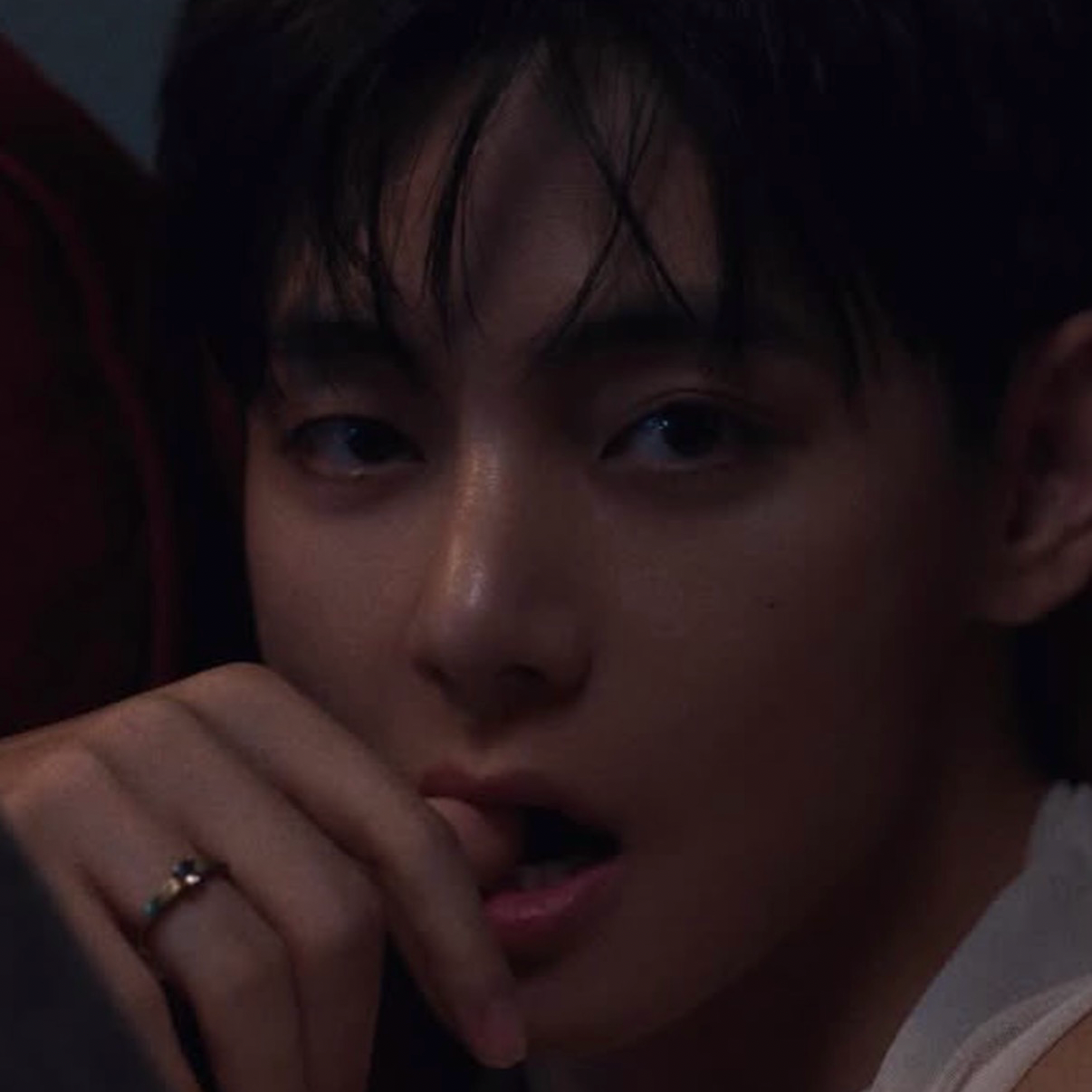 Momen yang diabadikan oleh penggemar V (BTS)