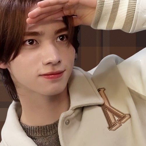 A moment captured by Jinbeom (WHIB)'s fan