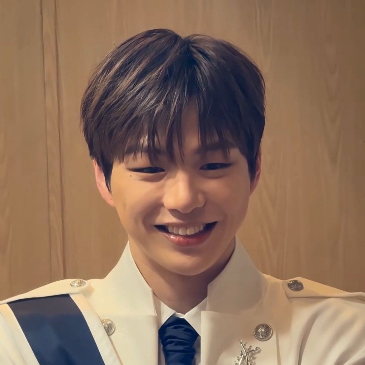 강다니엘 최근 활동샷