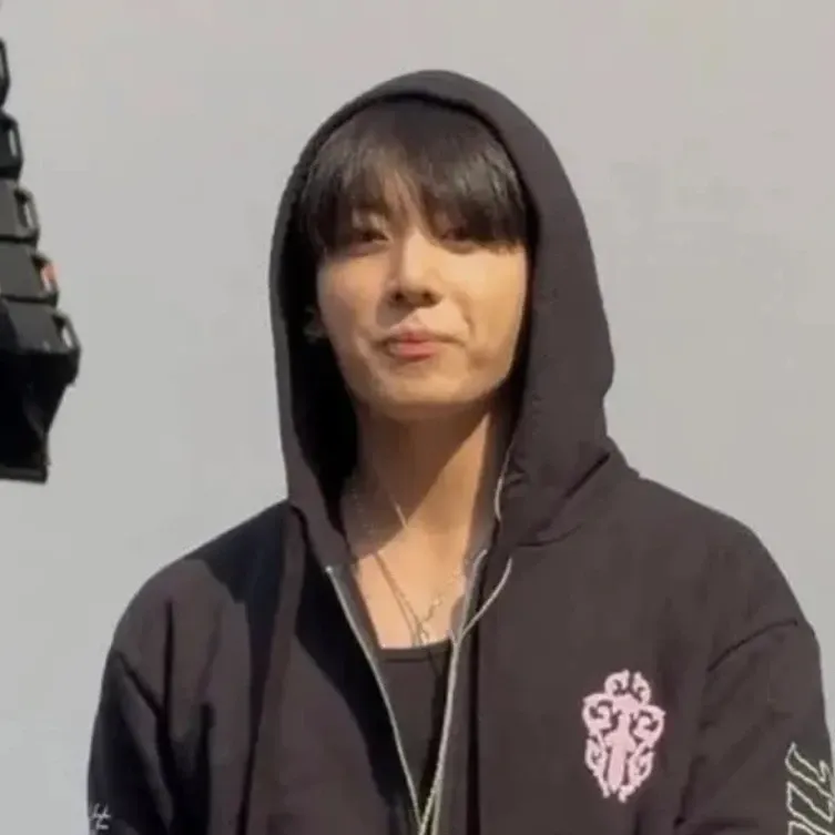 정국 (방탄소년단)의 최신 사진