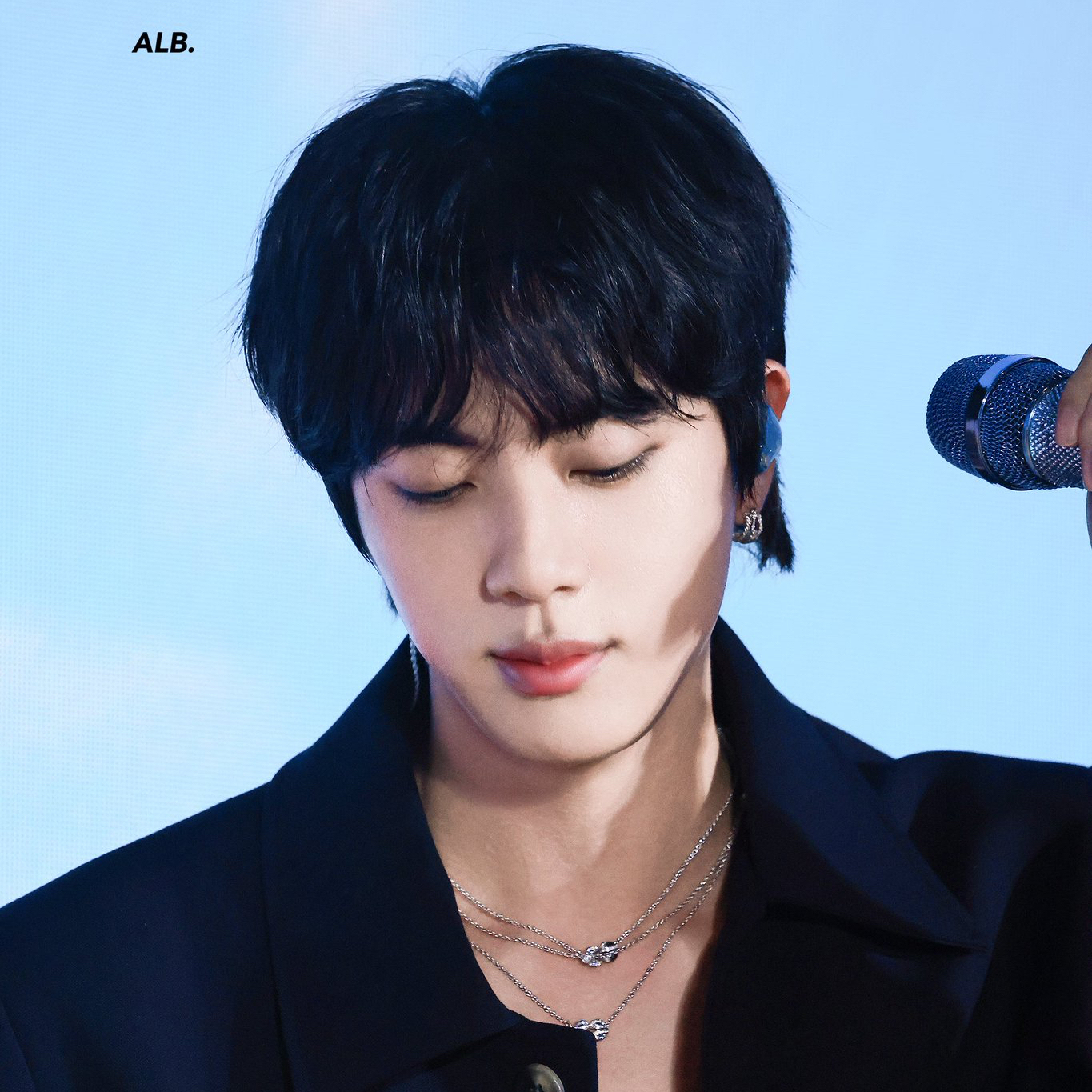 Foto terbaru Jin (BTS)