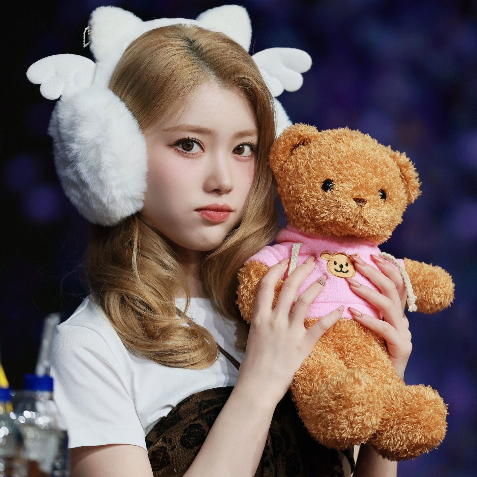 Behind-the-scenes cut of Xiao Ting (Kep1er)