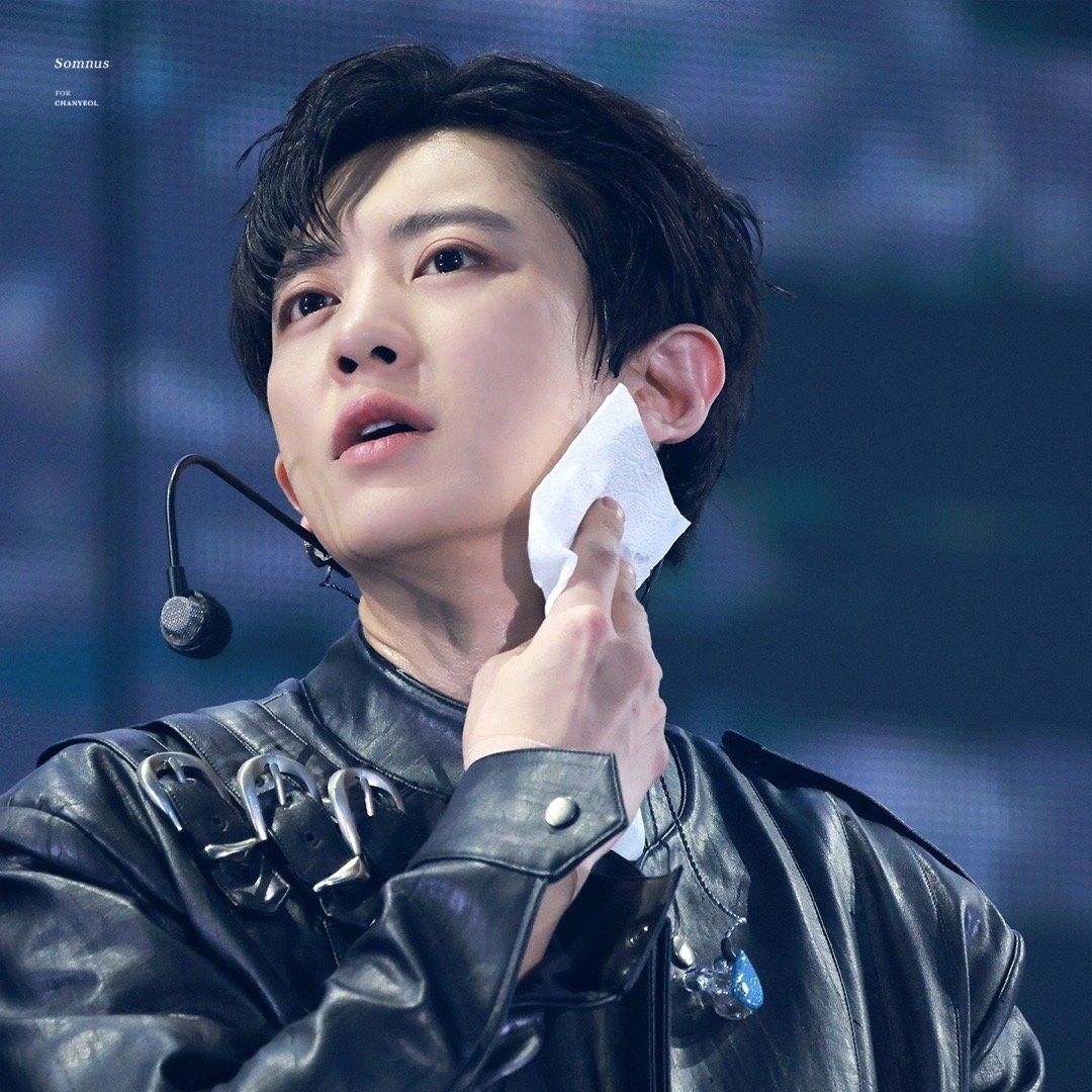 Momen yang diabadikan oleh penggemar Chanyeol (EXO)