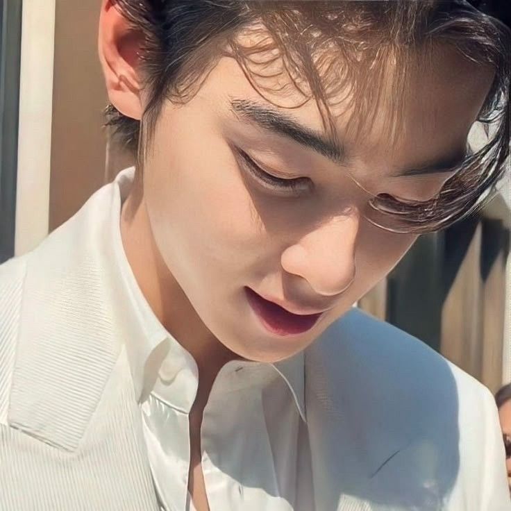 Behind-the-scenes cut of Eunwoo (ASTRO)