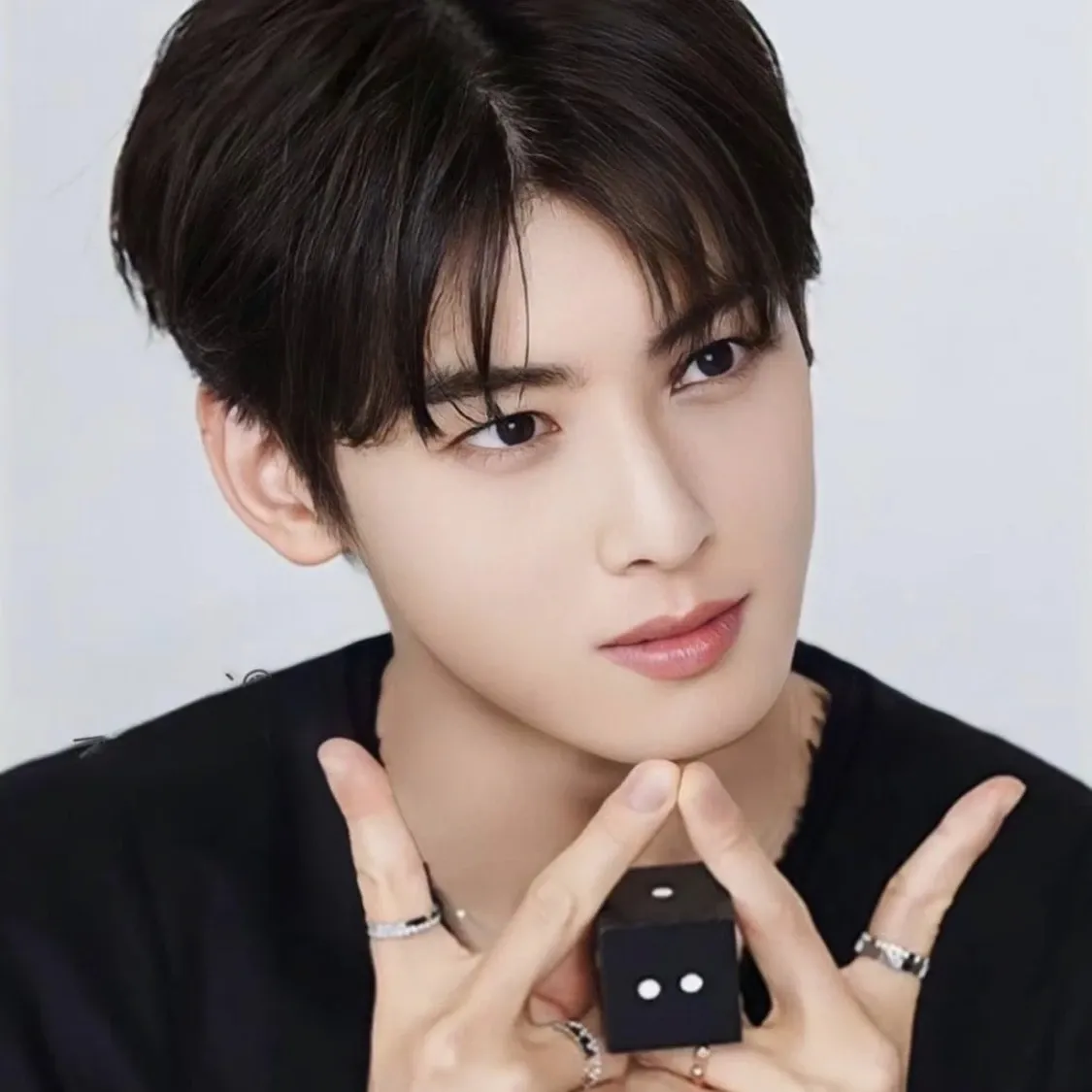 아스트로의 최신 사진