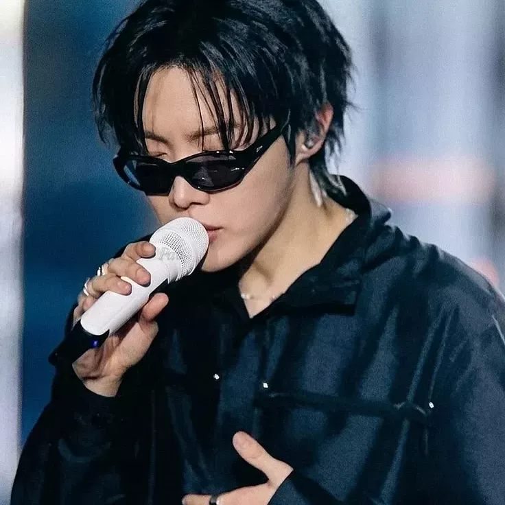 Behind-the-scenes cut of j-hope (BTS)