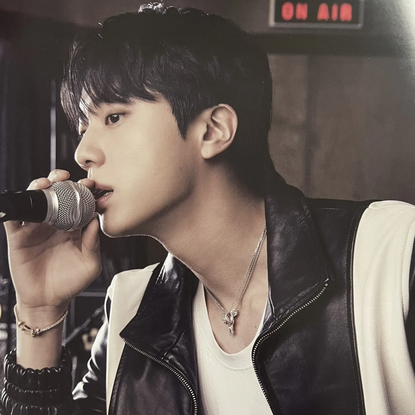 진 (방탄소년단)의 최신 사진